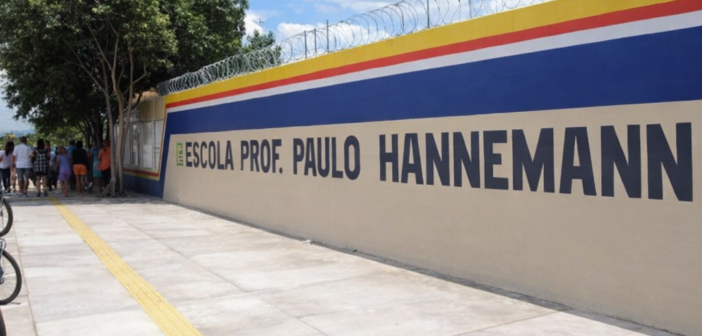 EDUCAÇÃO E INFRAESTRUTURA